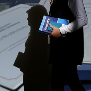 diploma skandali kim bu 400 kisi aralarinda milletvekili bile var 3RNyXiEn