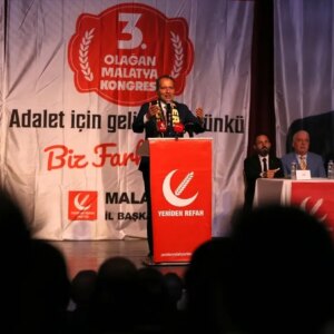 erbakan iktidara erken secim cagrisi yapti wVHFSDny