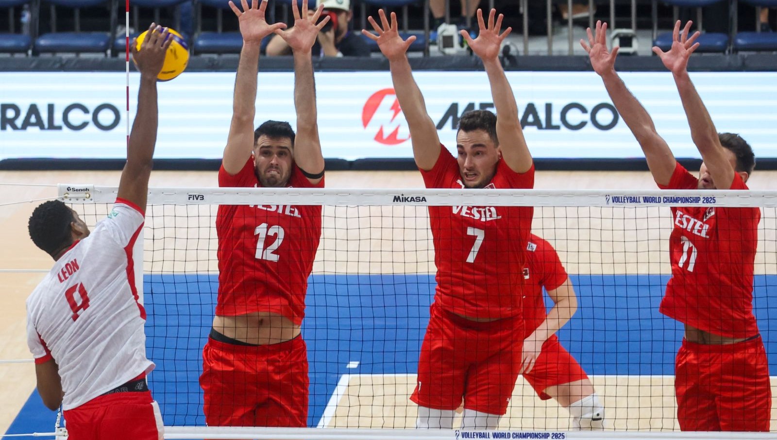 filenin efelerinden ceyrek finalde veda DO2aDgzv