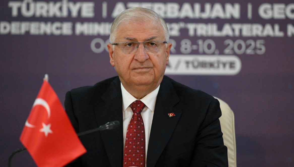 bakan gulerden sdg uyarisi pkk ve iltisakli tum gruplar silahlarini kosulsuz teslim etmeli xcerQD1D