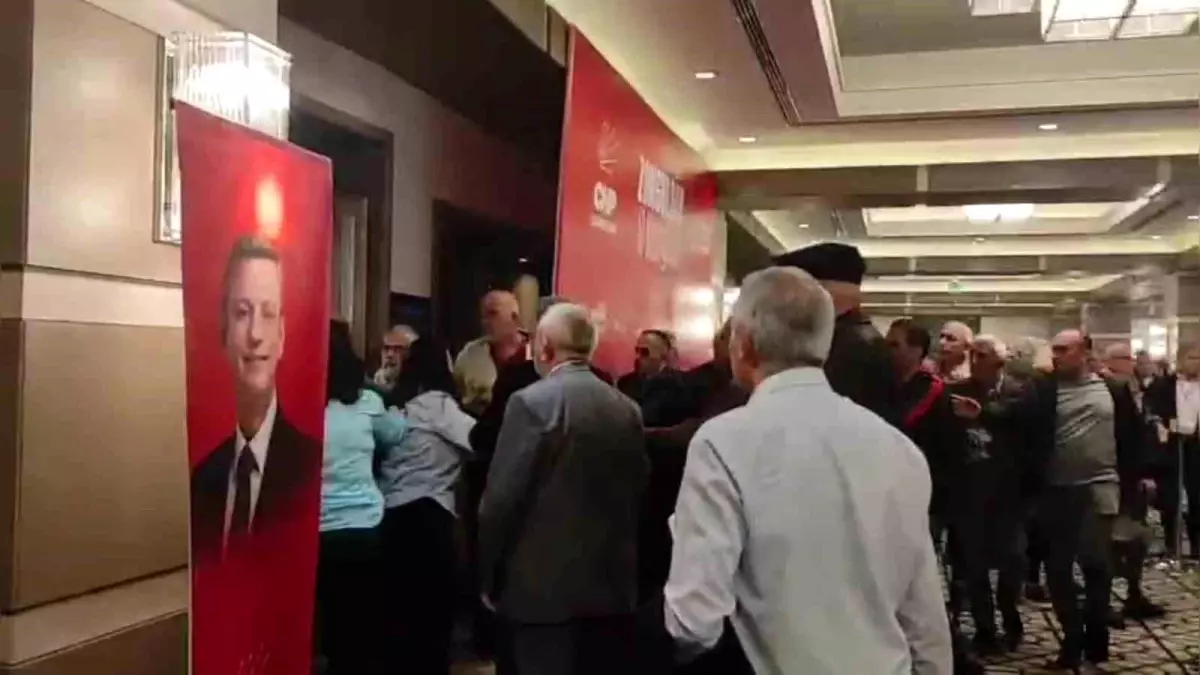 chp zonguldak kongresinde kavga cikti KFcupLKu.jpg