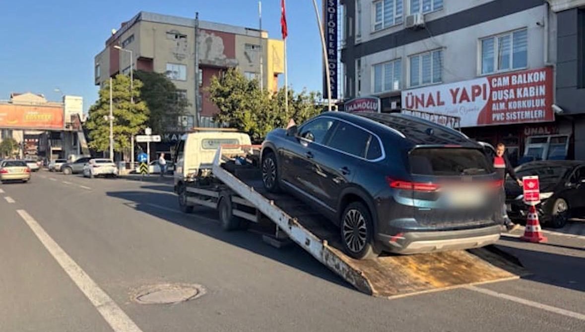 drift tutkusu nedeniyle 60 gun ehliyetinden oldu A4JPlhva.jpg