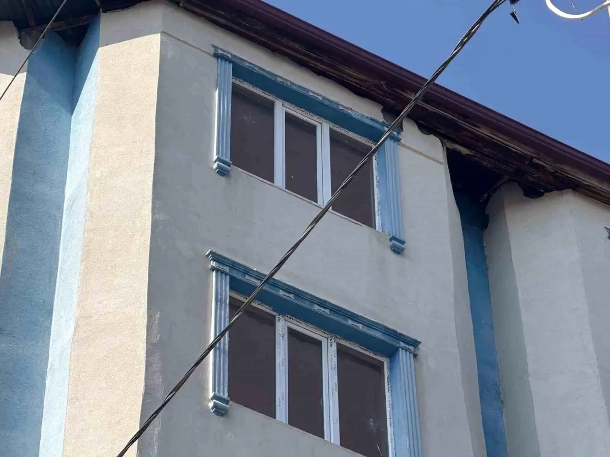 igdirda binaya ates acildi Z74x3GTy.jpg