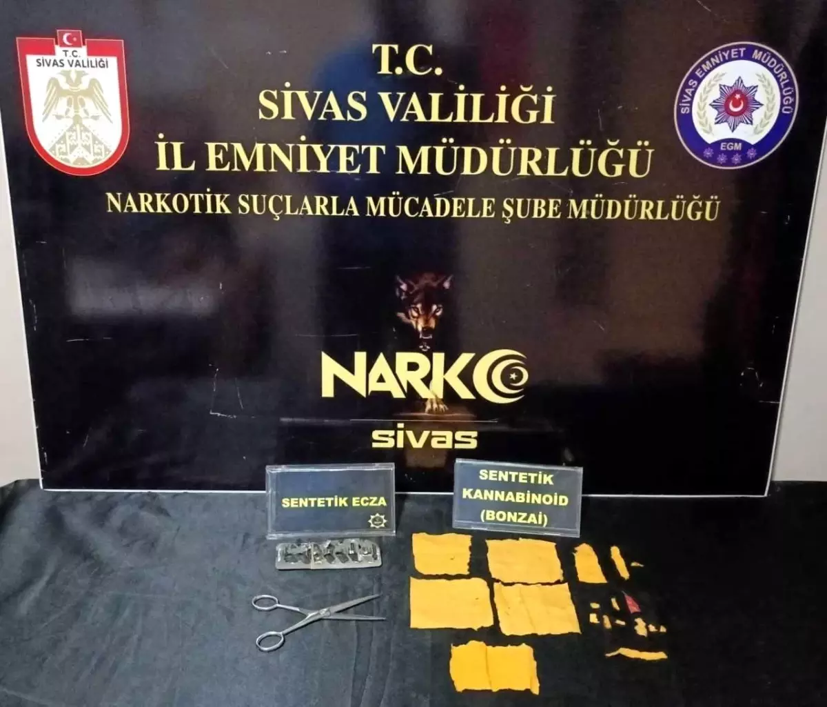 sivasta uyusturucu ticareti operasyonu 8 supheli yakalandi By7NrC1F.jpg