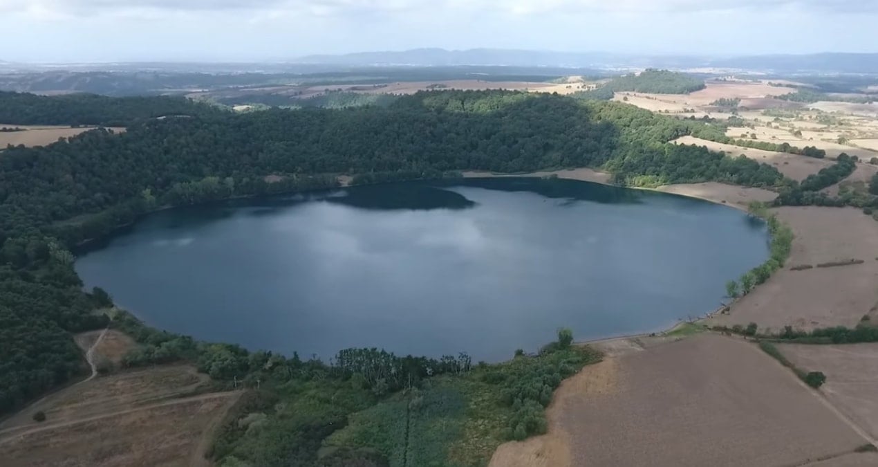 sular altinda kalan 3 bin 500 yillik koy gun yuzune cikarildi VwmzEwHD.jpg