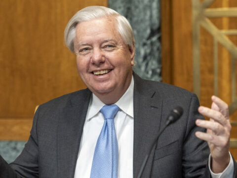 Trumpin muttefiki senator lindsey graham hayatini kaybetti pztlrTPj
